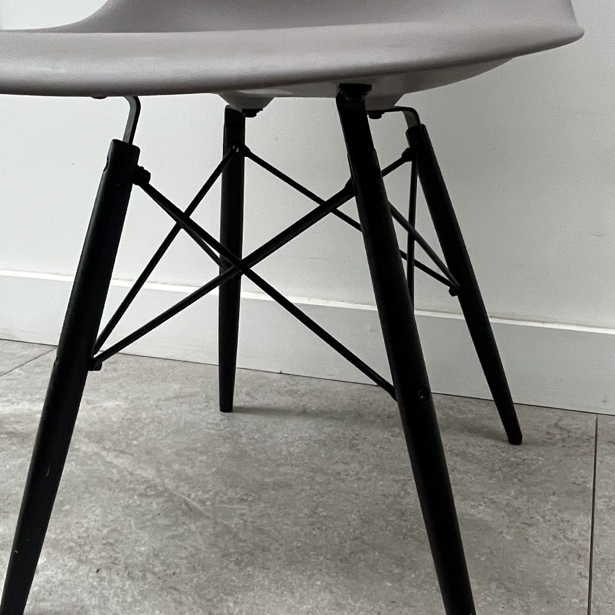 Charles Eames DSW for Vitra x4