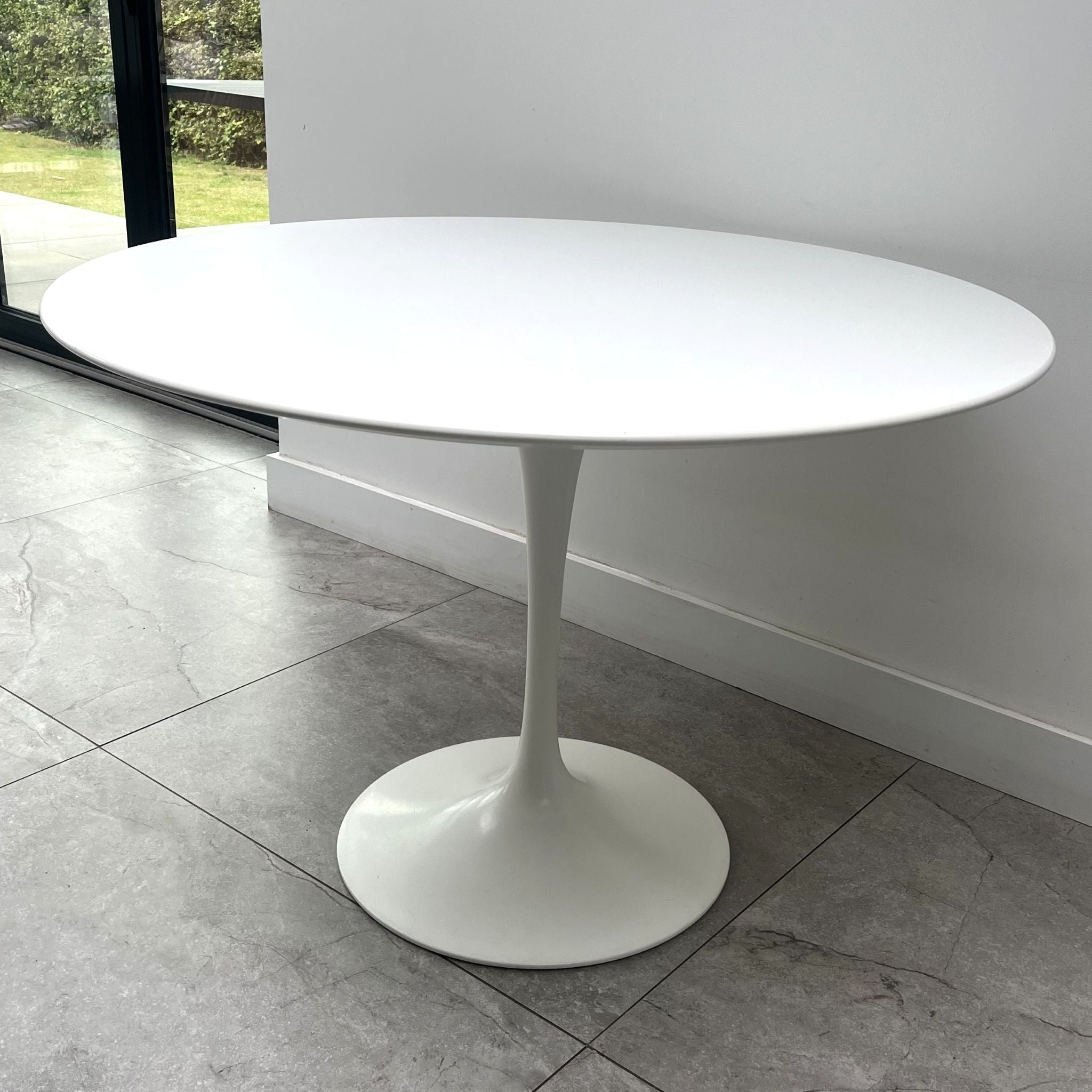 Eero Saarinen Tulip Table for Knoll