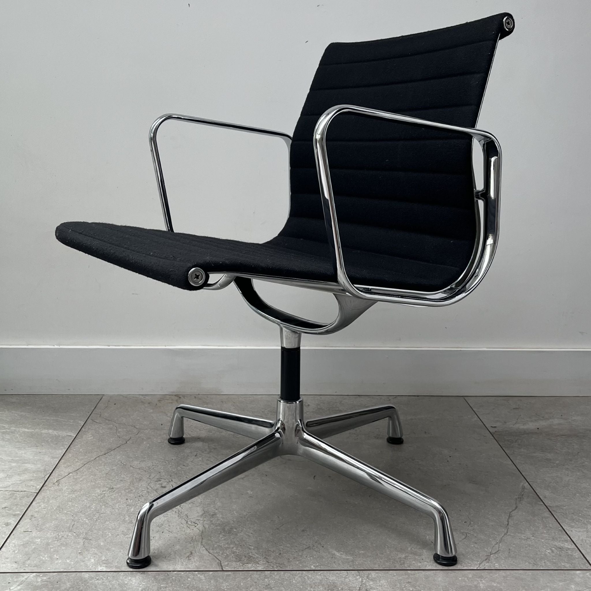 Charles Eames EA108 for Vitra x7