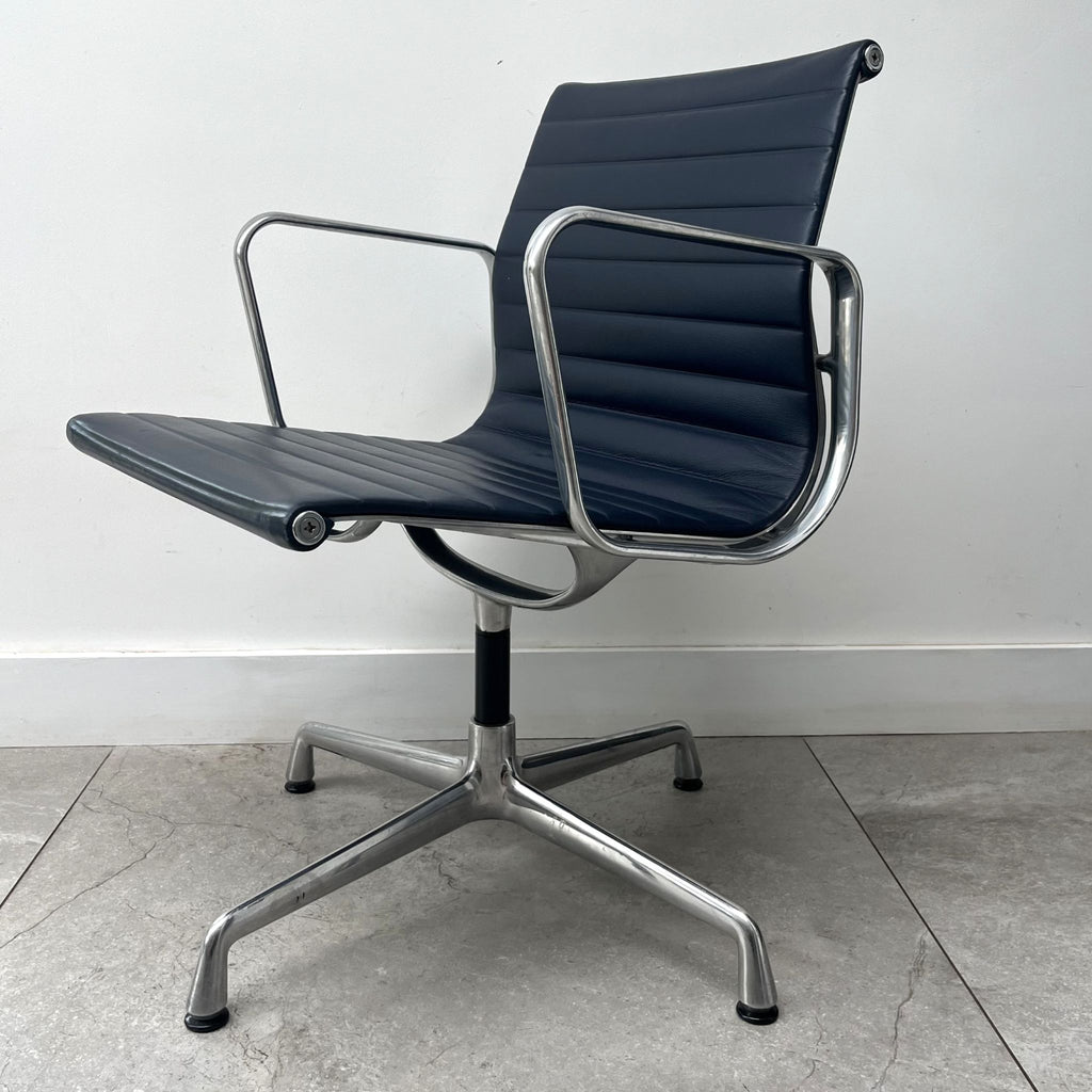 Charles Eames EA108 for Vitra x25