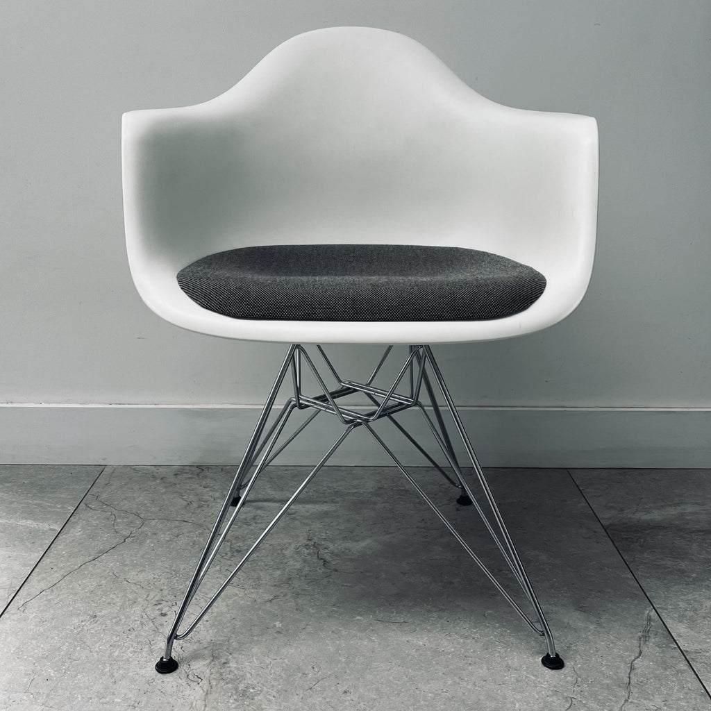 Charles Eames DAR for Vitra x3