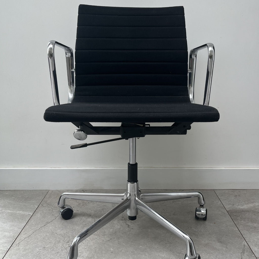Charles Eames EA1117 for Vitra