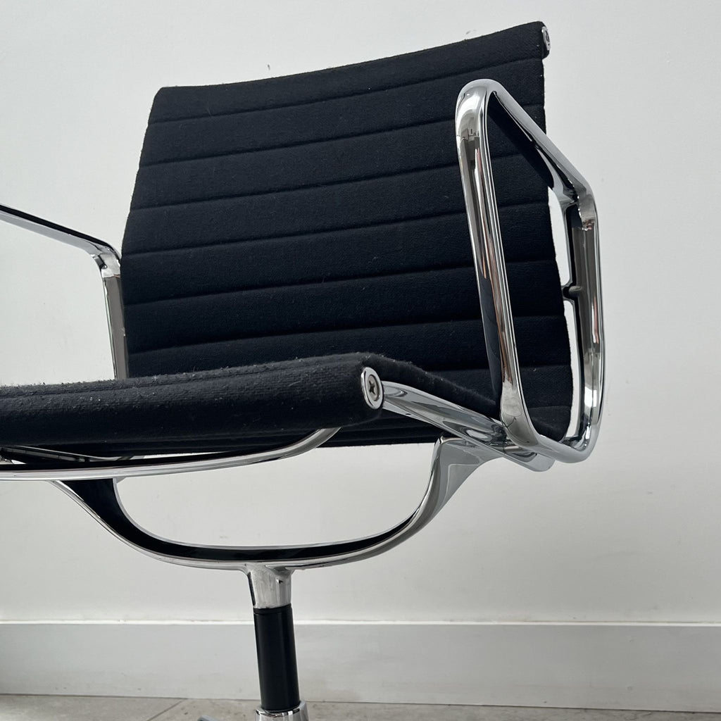 Charles Eames EA108 for Vitra x7
