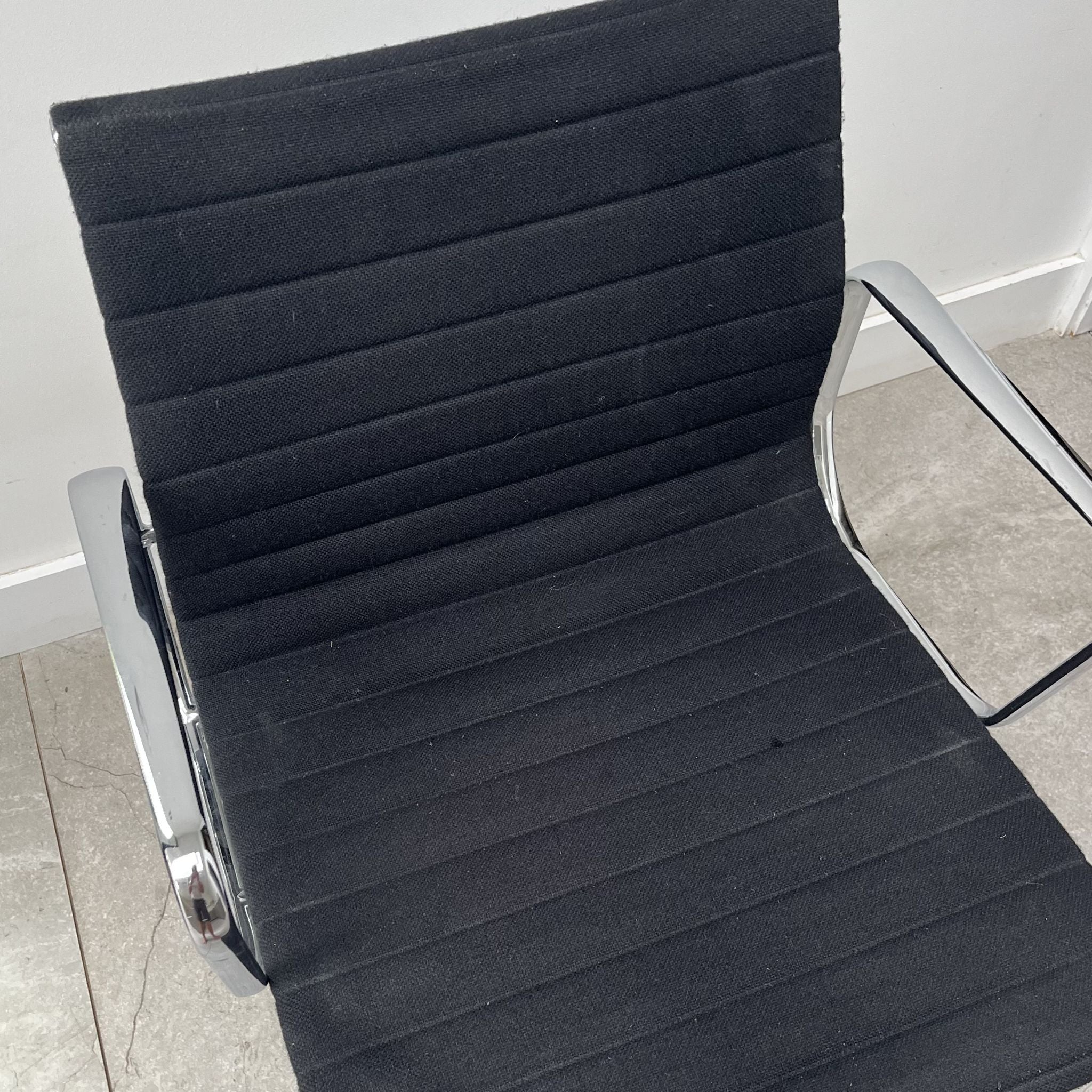 Charles Eames EA108 for Vitra x7