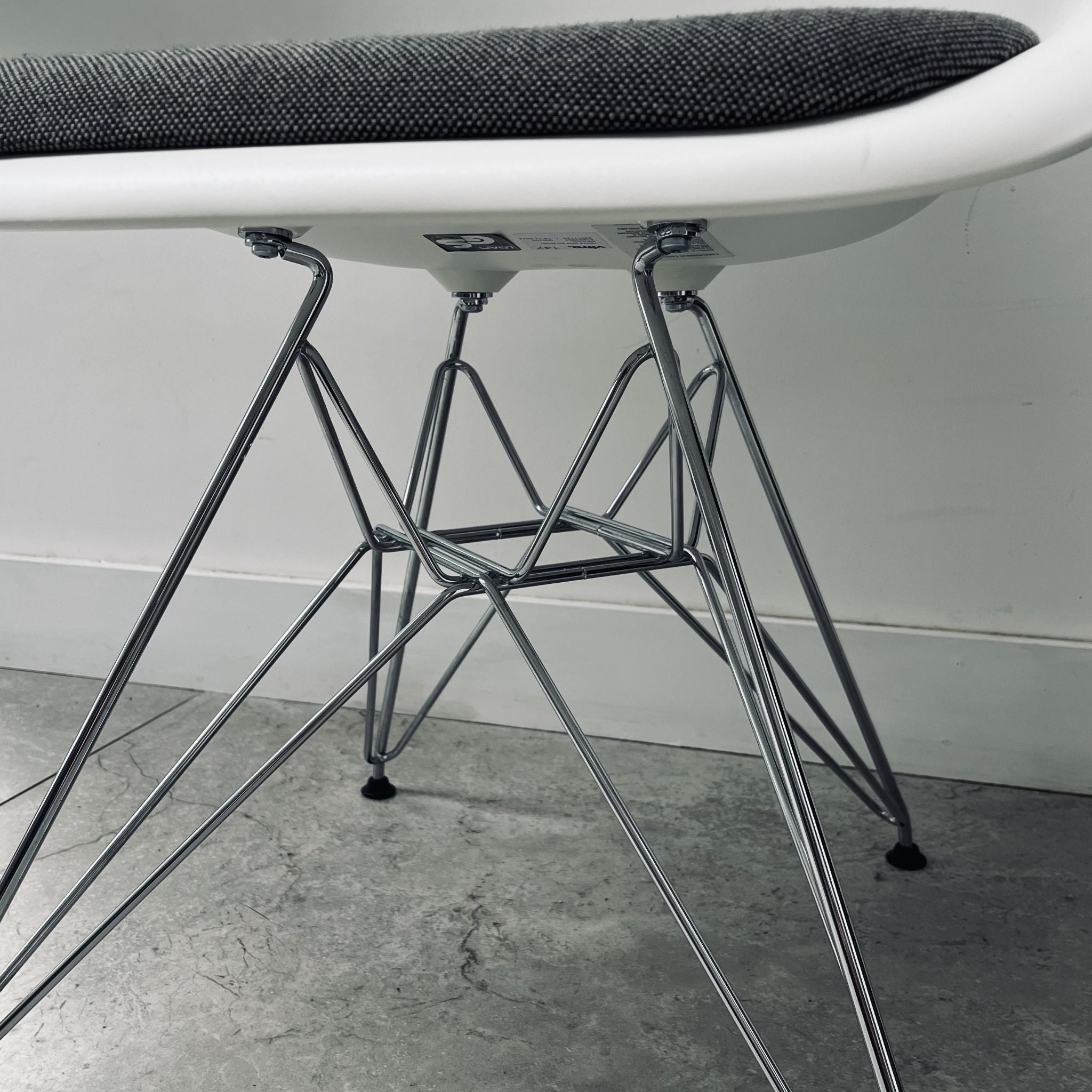 Charles Eames DAR for Vitra x3