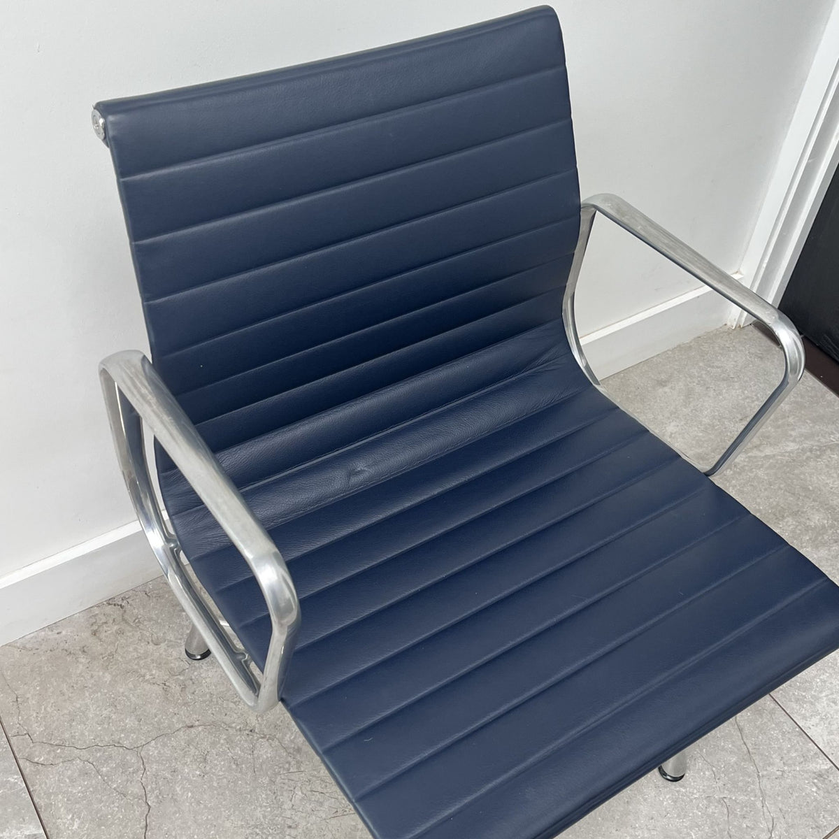 Charles Eames EA108 for Vitra x25