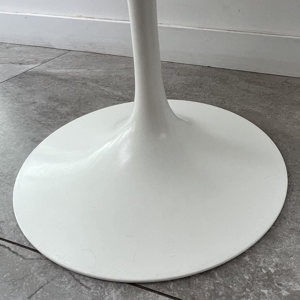 Eero Saarinen Tulip Table for Knoll