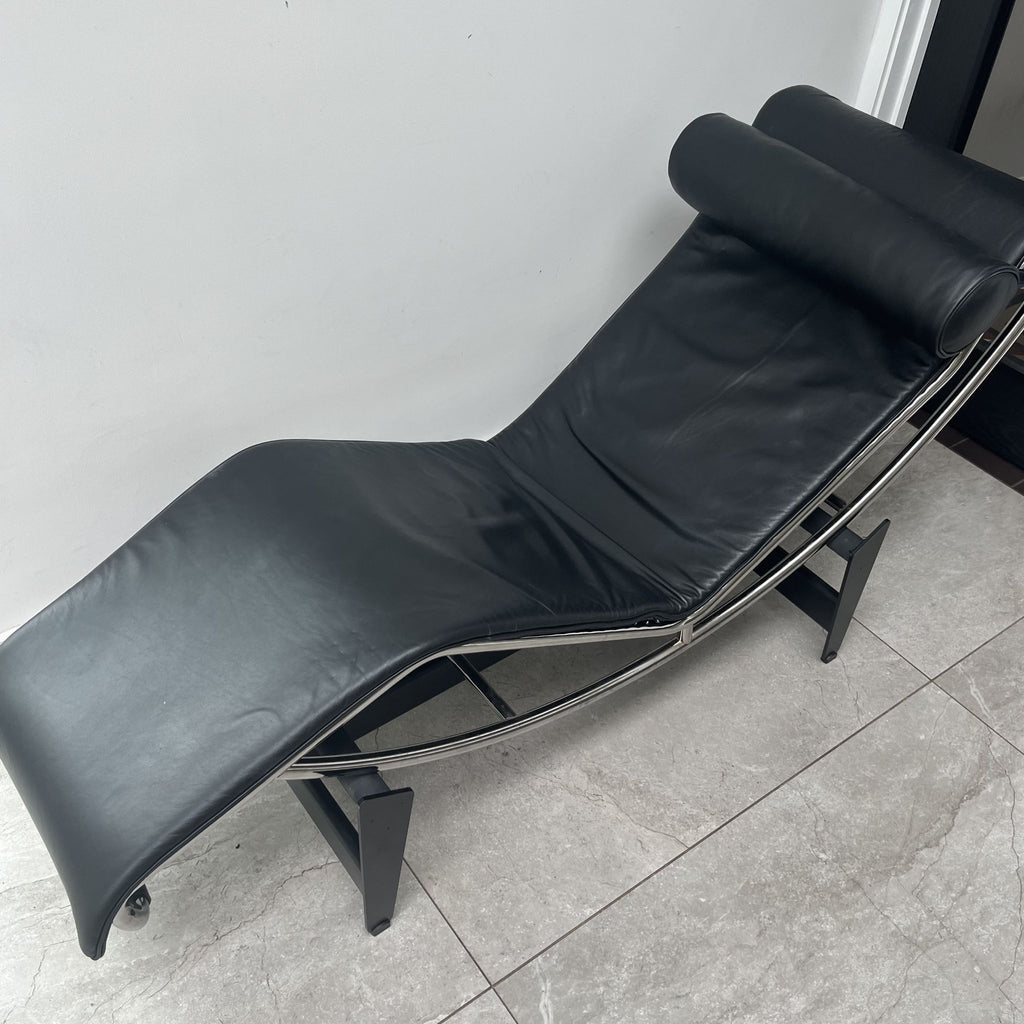 Le Corbusier LC4 Chaise for Cassina x2