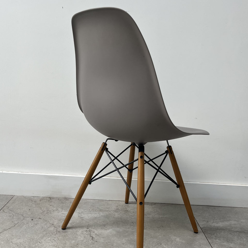 Charles Eames DSW for Vitra x4