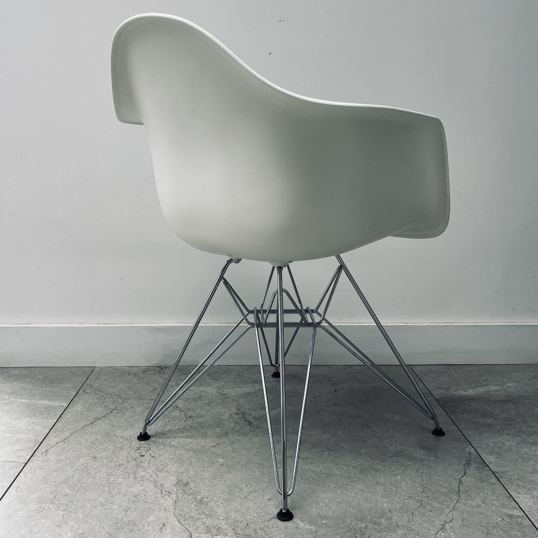 Charles Eames DAR for Vitra x3