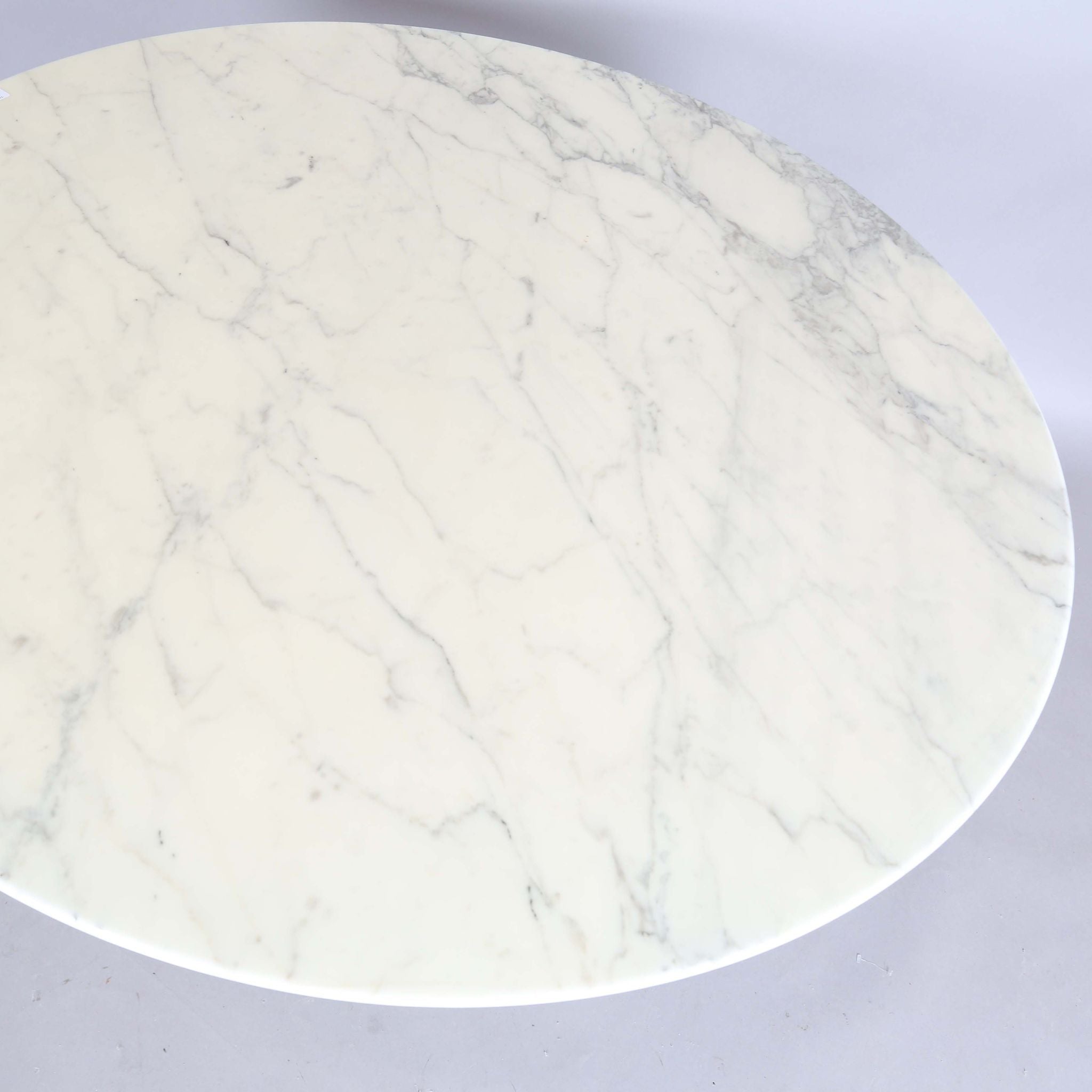 Eero Saarinen Tulip Table for Knoll