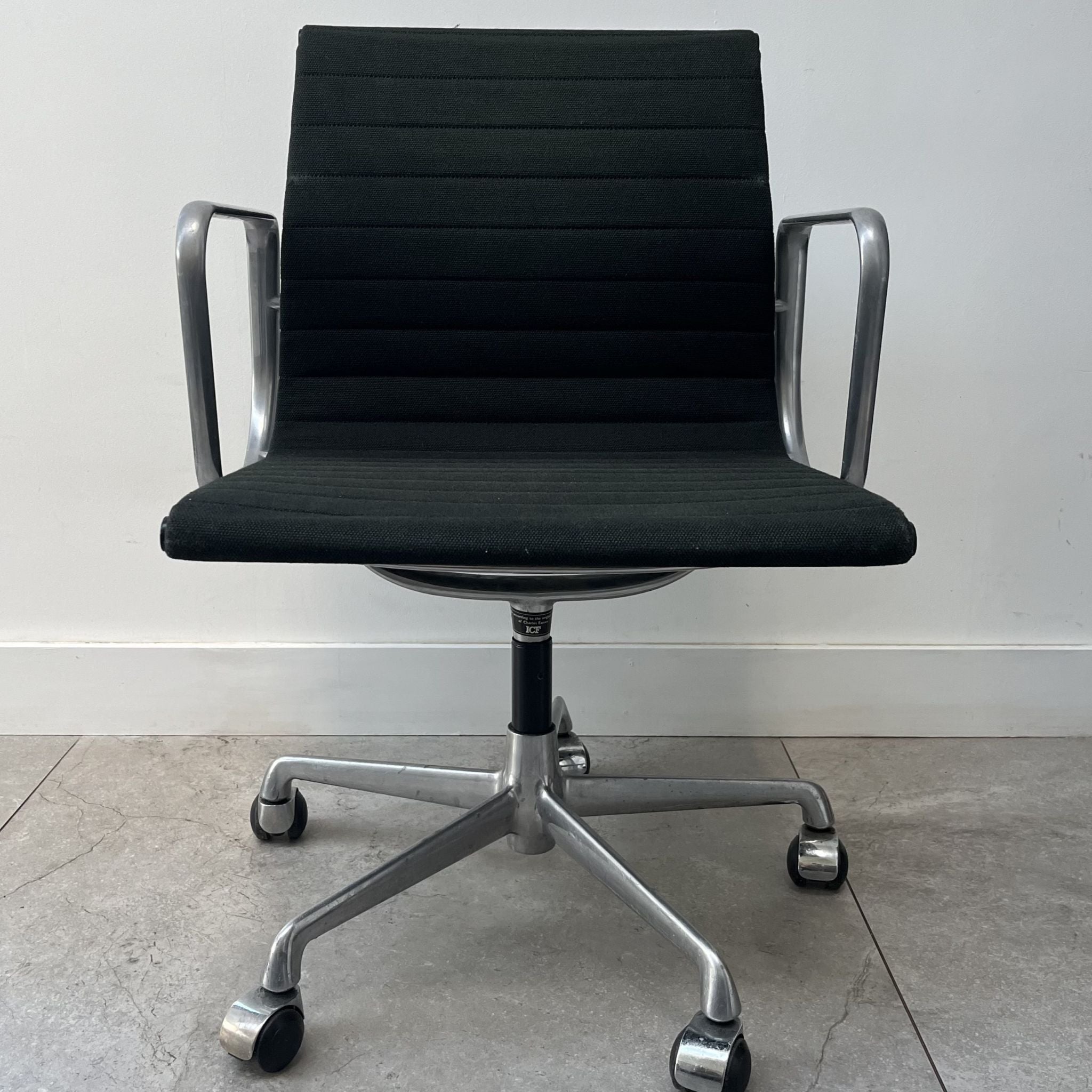 Charles Eames EA108 for ICF x2