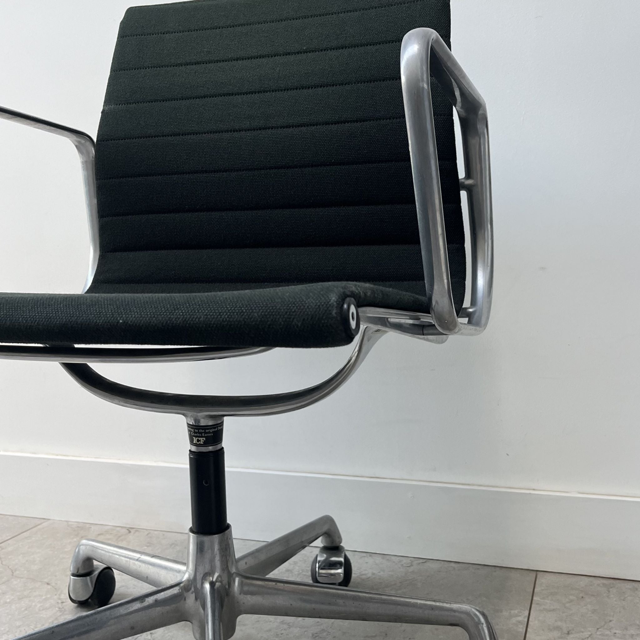 Charles Eames EA108 for ICF x2