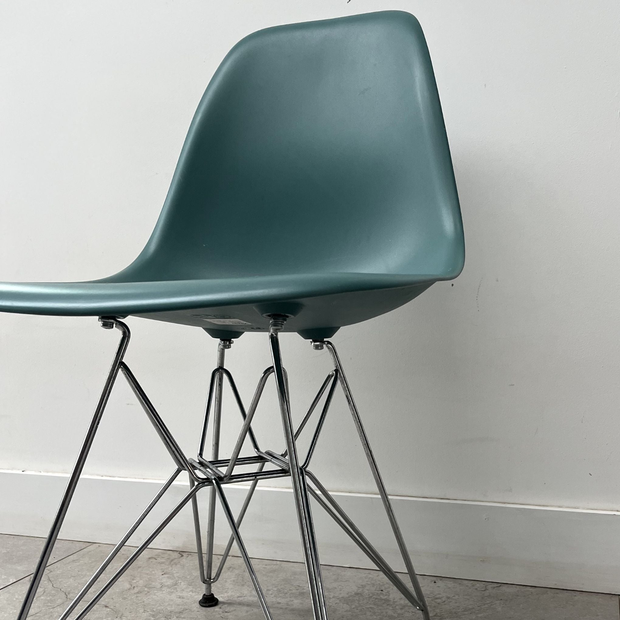 Charles Eames DSR for Vitra x6